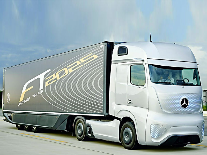 انطلاق أول شاحنة ذاتية القيادة في رحلة من دبي إلى أبوظبي